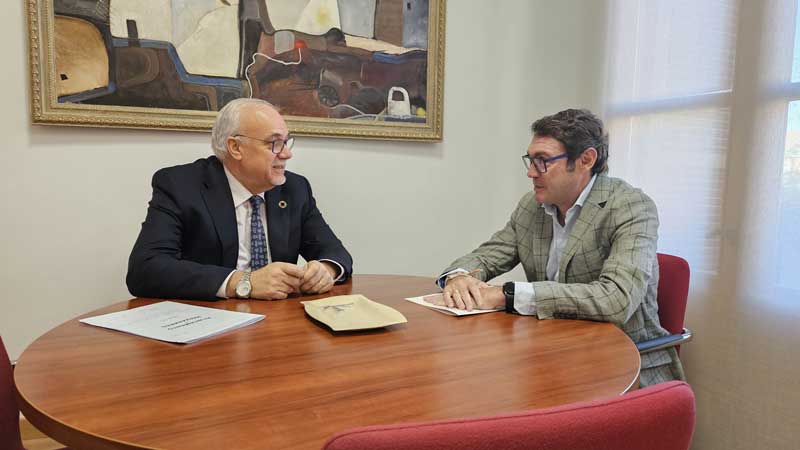 Primer encuentro de Julián Nieva con el nuevo presidente de la Cámara de Comercio de Ciudad Real