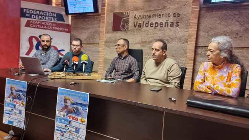 Un centenar de deportistas participan en Valdepeñas en el VI Open Nacional de Natación Adaptada y V Campeonato Regional