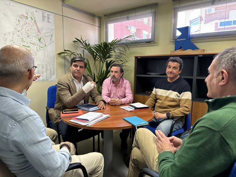 Concejalía de Servicios a la Ciudad y RSU abordan mejoras en el servicio de recogida