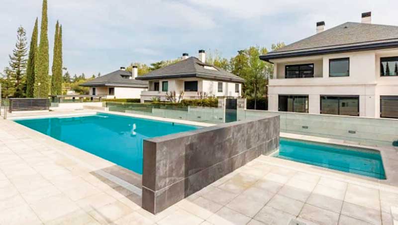 Sofisticación y lujo se fusionan en esta elegante casa