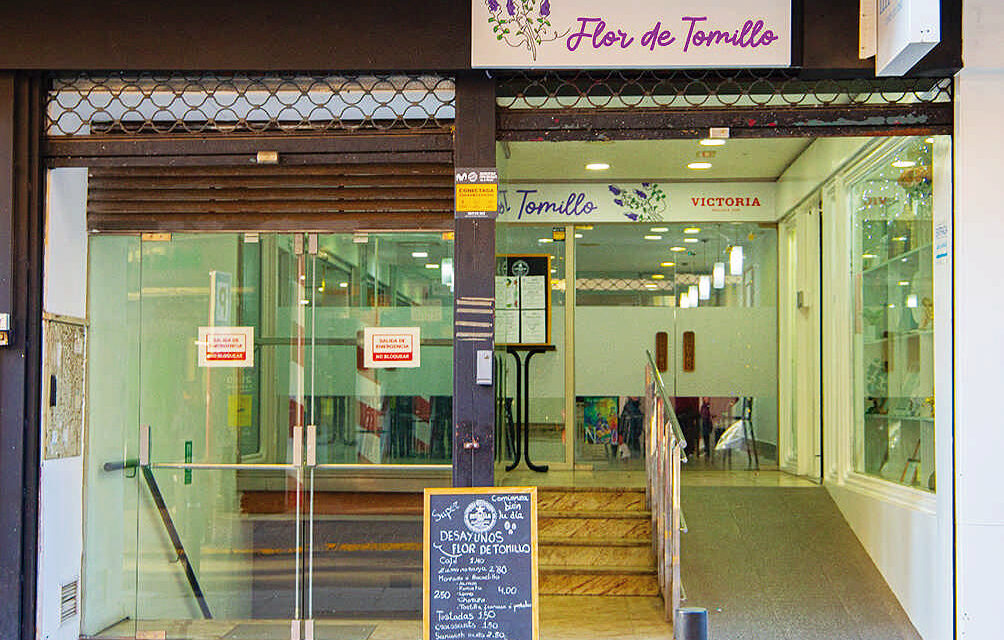 Cafetería Flor de Tomillo (Ciudad Real). Gran esmero al cliente y en la cocina