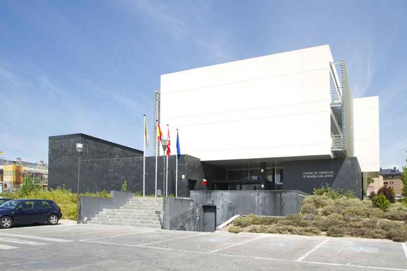 Una nueva bajada del paro en Boadilla sitúa la tasa en el 3,1 %