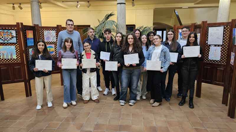 Liz Ángela Sotolongo, Ana Jiménez y Dulce María Ciro ganan el IX Certamen de Pintura ‘Jóvenes Artistas de Manzanares’