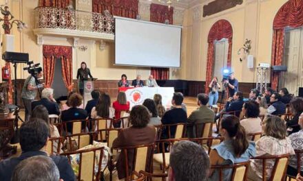 El alcalde de Ciudad Real ensalza el trabajo “imprescindible” de los farmacéuticos