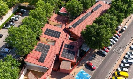 Finalizada la instalación de 77 placas fotovoltaicas de la Escuela Infantil Romanillos