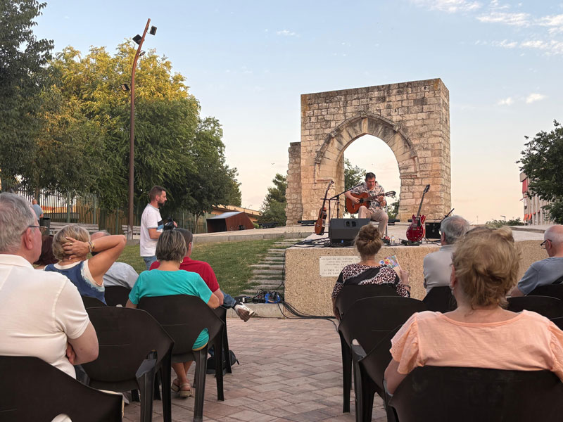 La música vuelve al Arco del Torreón con el inicio de una nueva edición de Los Lunes del Arco
