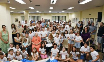 La Biblioteca Municipal reconoce a los mejores lectores del verano y entrega los premios de los maratones lectores