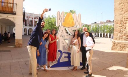 Un nuevo letrero turístico para viralizar Manzanares en las redes sociales