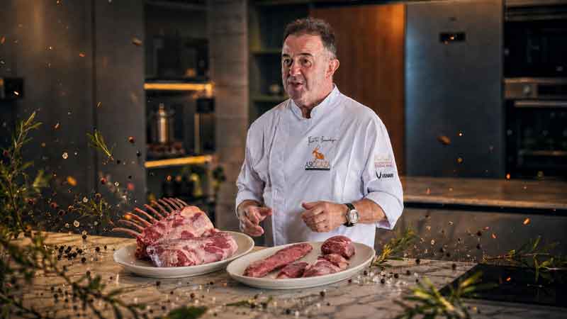 ASICCAZA renueva su alianza con Martín Berasategui para impulsar la excelencia de la carne de caza silvestre