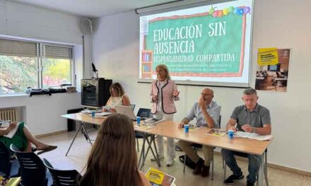 María José Escobedo presenta el protocolo municipal de absentismo escolar