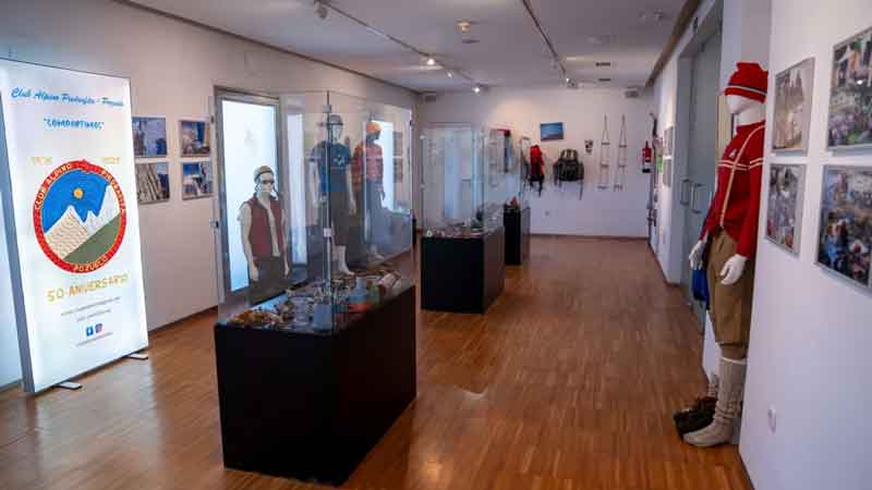 El Club Alpino Piedrafita de Pozuelo celebra su 50 aniversario con una exposición en el Centro Cultural Esperanza Morón